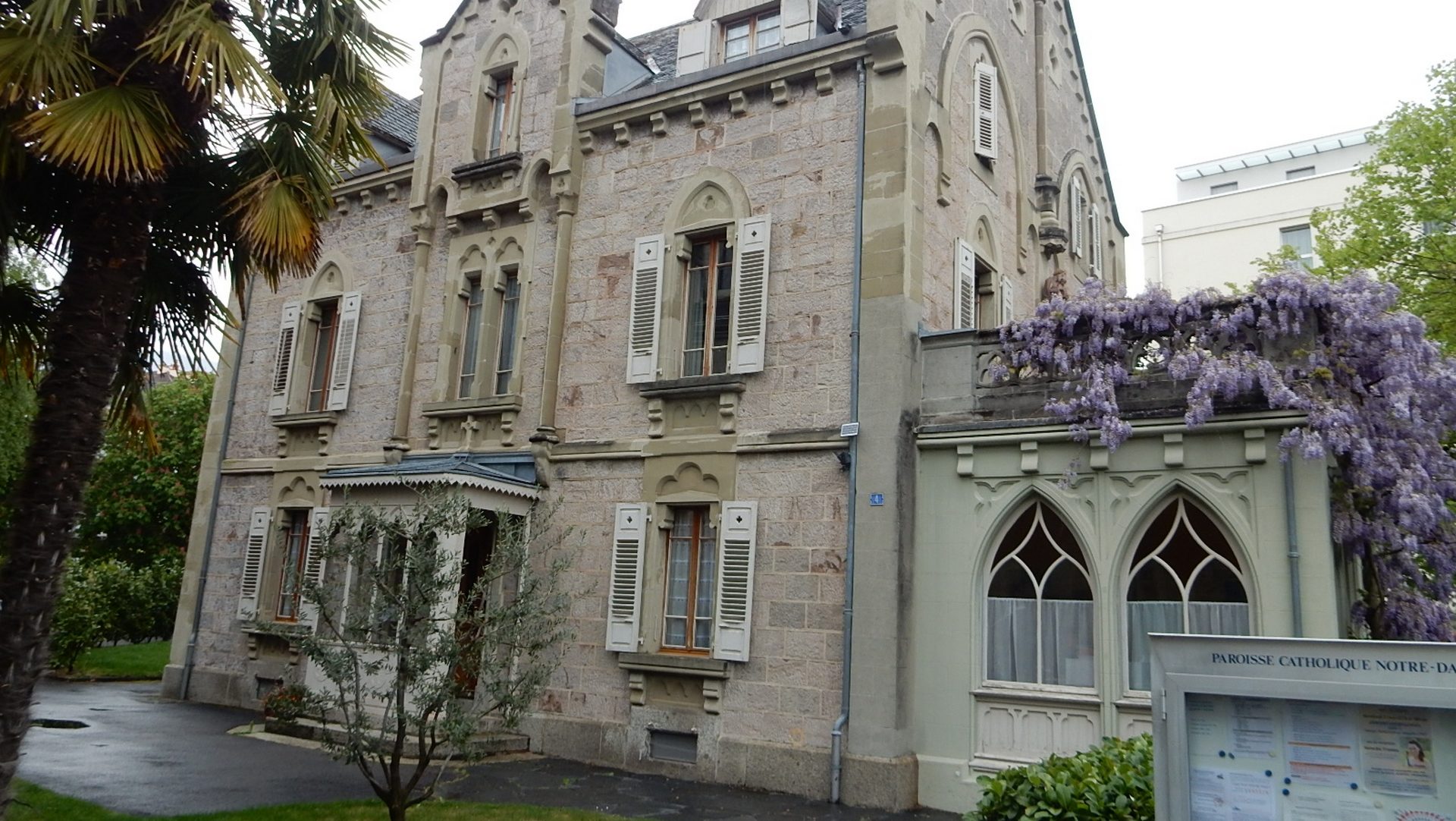 La cure catholique Notre-Dame de Vevey a besoin de restaurations | wikimedia commons Paul Bissegger CC BY-SA 4.0