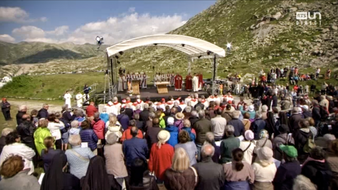Célébrée en langue italienne, la messe au Saint-Gothard devient une tradition télévisuelle | capture d'écran RTS
