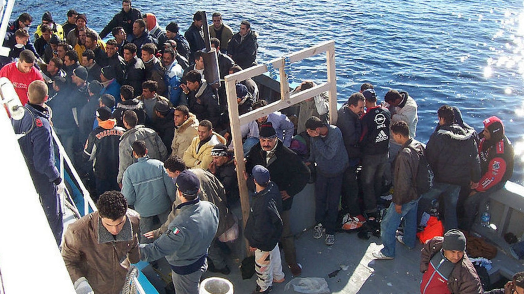 Le Sea Watch 3 récupère des migrants perdus en mer Méditerranée | photo d'illustration © Vito Manzari/Wikimedia/CC BY 2.0