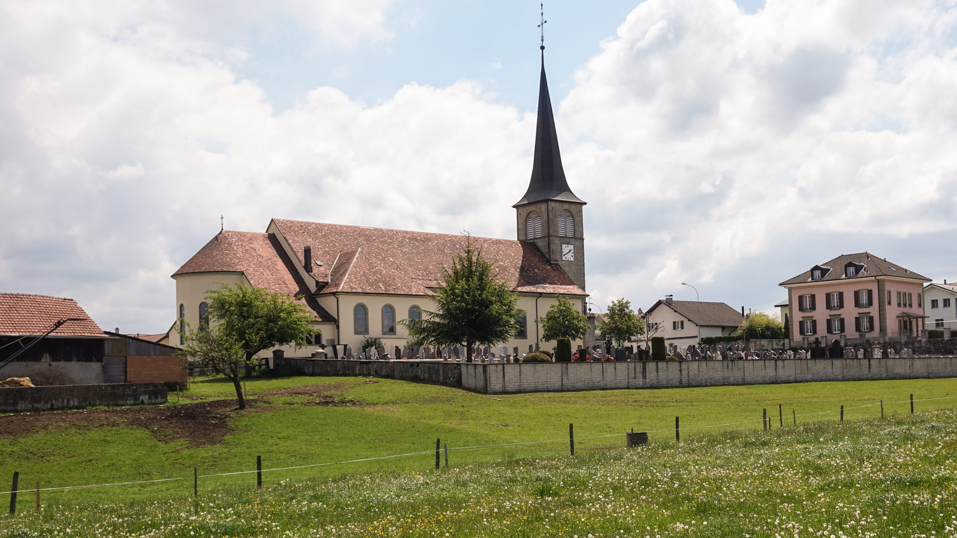 L'église de Siviriez, lieu du tombeau de sainte Marguerite Bays | © Maurice Page 