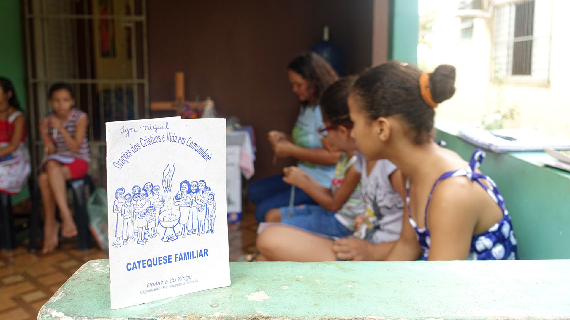 Catéchisme dans un quartier d'Altamira, au Brésil | © J. C. Gerez