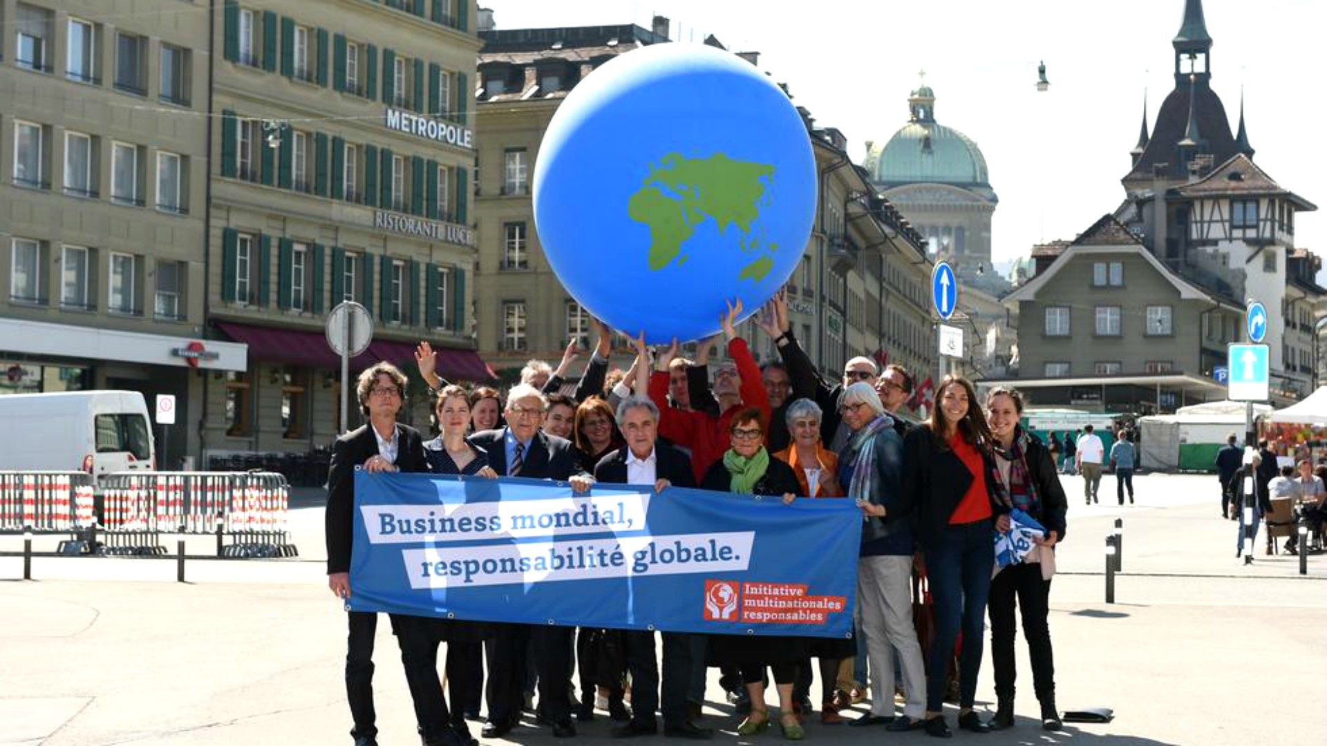 Manifestation en faveur de l'initiative pour des multinationales responsables | © www.publiceye.ch  