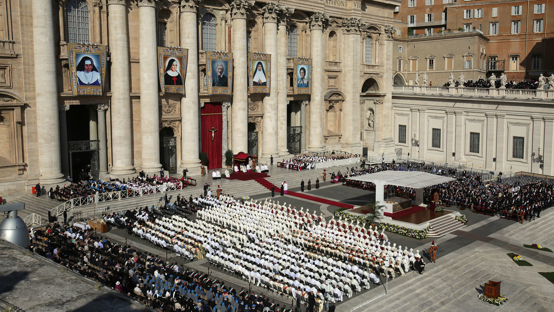 Messe de canonisation de Marguerite Bays à Rome. | © B. Hallet