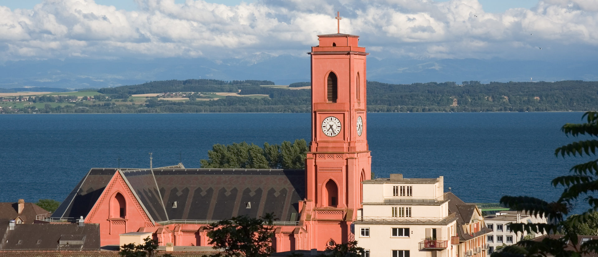La basilique Notre-Dame de l'Assomption, à Neuchâtel | © Ikiwaner/Wikimedia/CC BY-SA 3.0