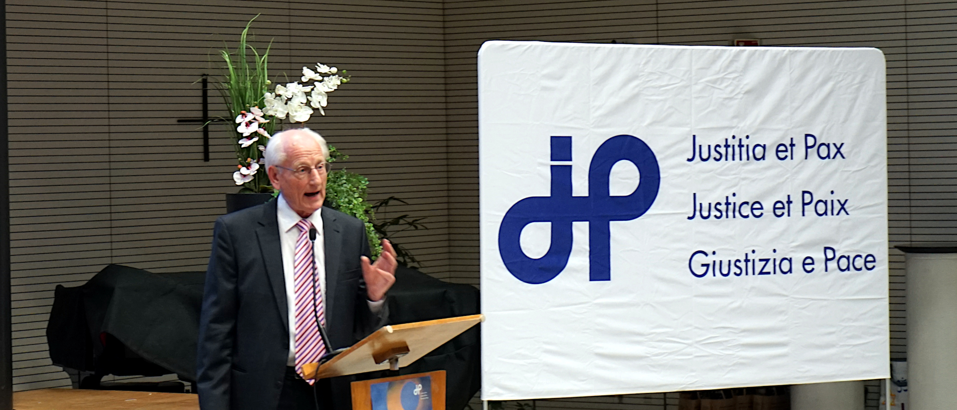 Le professeur Paul Enderle, de l'Université Notre-Dame de l'Indiana, invité au 5oe anniversaire de Justice et Paix |  ©  Georges Scherrer 