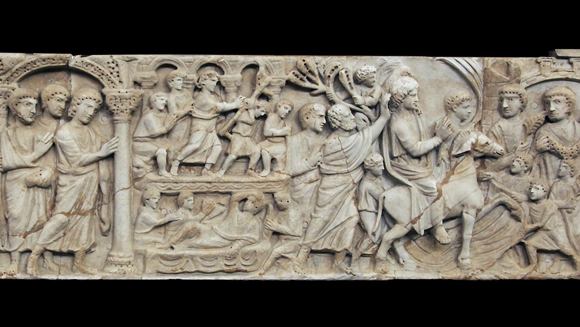 Partie frontale d'un sarcophage du type"de Bethesda" Musée du Vatican 