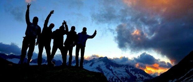 Les cinq amis italiens iront à skis jusqu'à Davos (Photo:DR)
