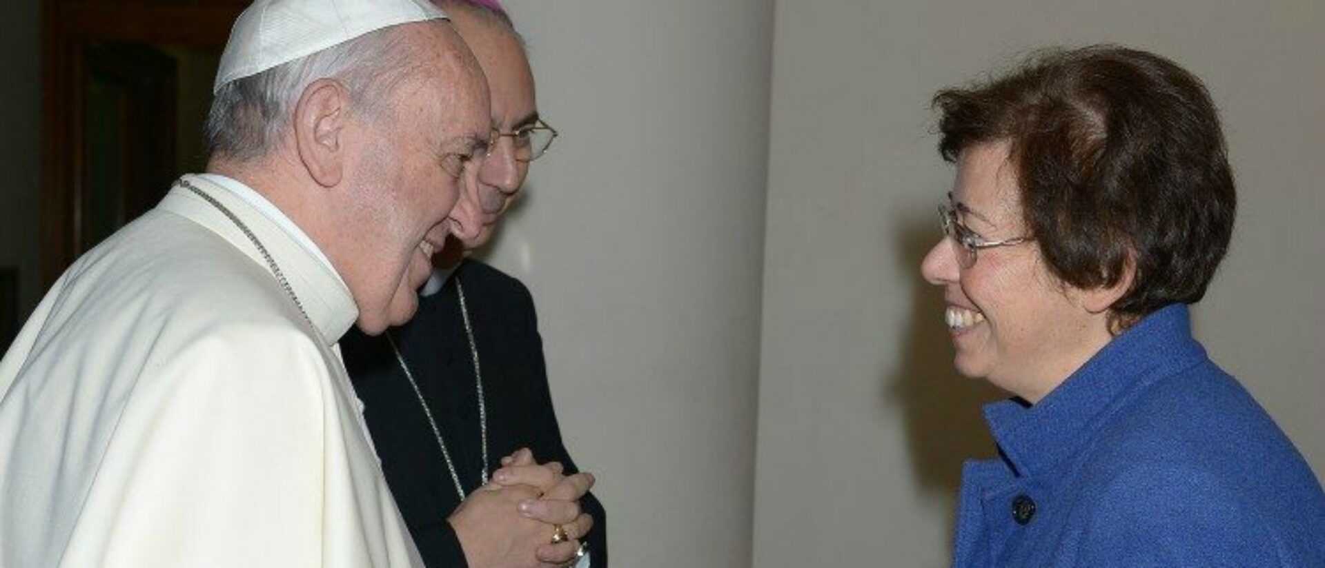 Le pape François avec Francesca Di Giovanni, nouvelle sous-secrétaire à la Secrétairerie d’Etat  |  © Vatican Media