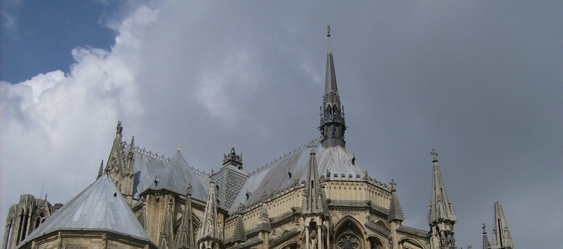 Avenir sombre pour les finances de l'Eglise en France? | photo: la cathédrale de Reims © sushimustwrite/Flickr/CC BY-NC 2.0