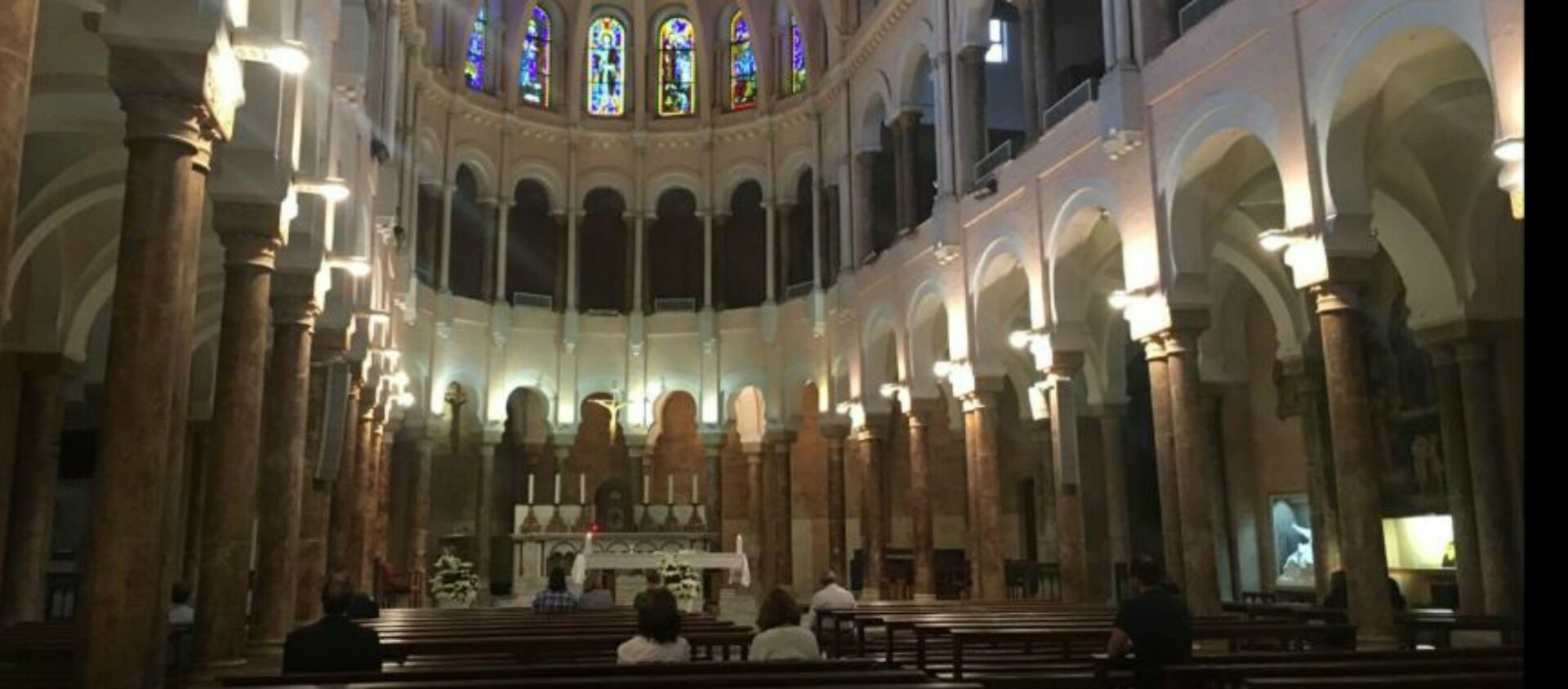 Eglise des jésuites saint Joseph, à Beyrouth  | www.ndj.edu.lb 