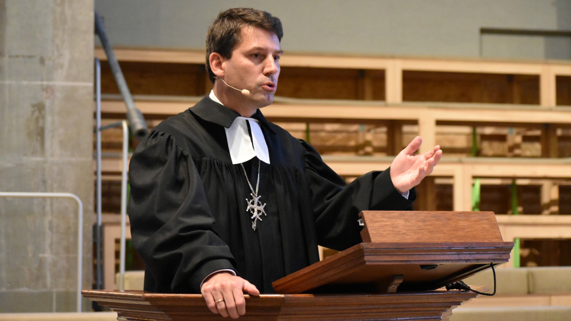 Le pasteur Gottfried Locher, alors qu'il était président de l'Eglise évangélique-réformée de Suisse EERS | © Jacques Berset