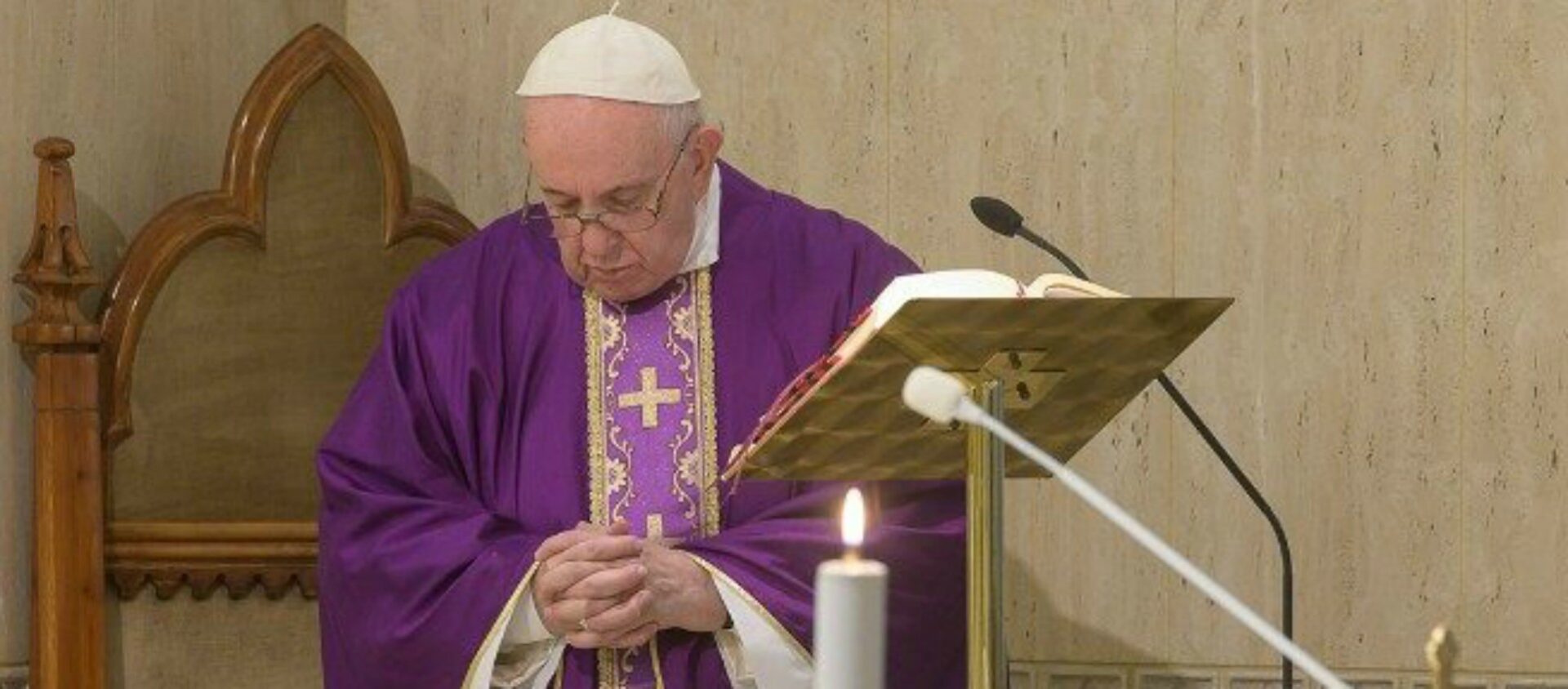 Le pape François  dans la chapelle de la Maison Sainte-Marthe | ©  Vatican Media 