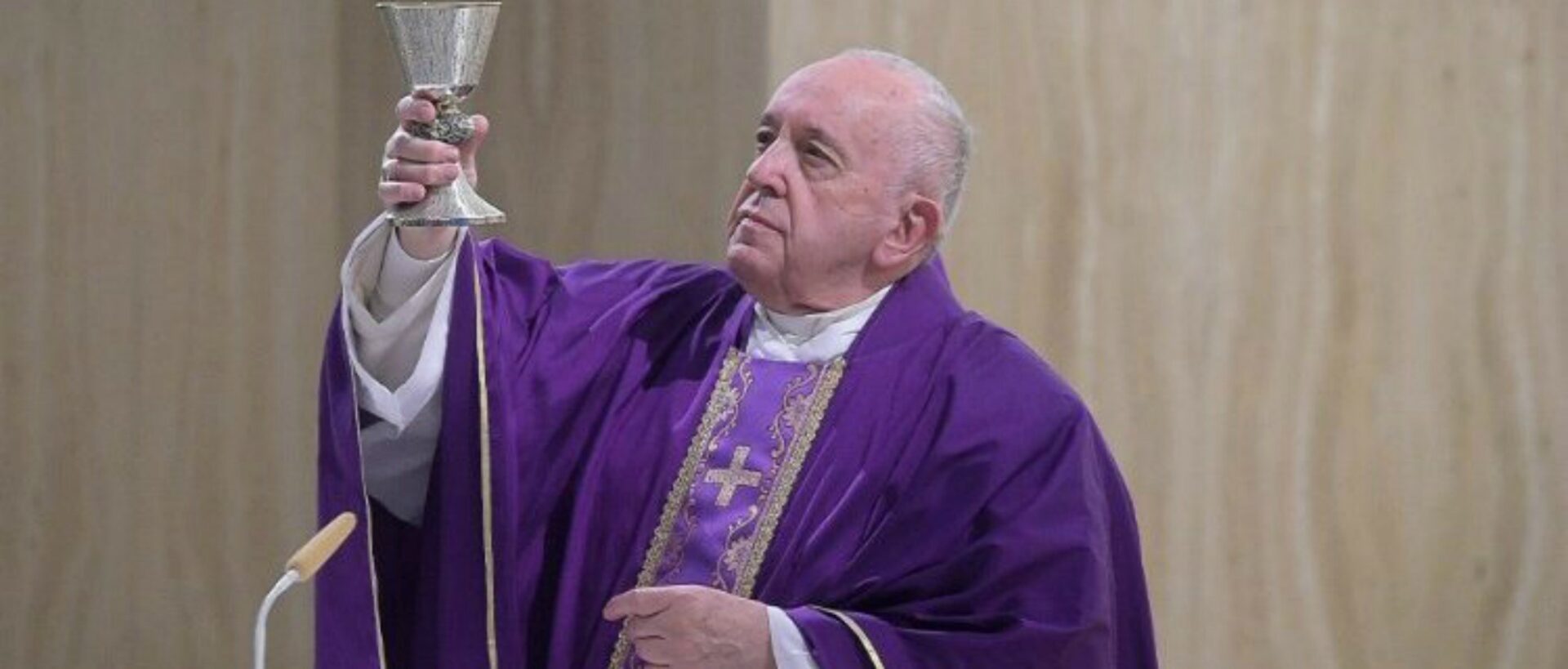 A Saint-Marthe, le pape a prié pour que les prêtres aient le courage d'aller voire les malades | © Vatican media