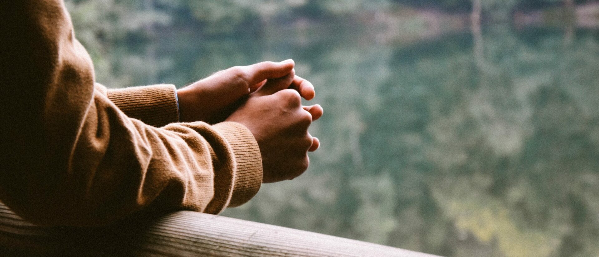 Comment communier, lorsque l'on n'a pas accès au pain et au vin? (Photo: Ümit Bulut sur Unsplash)