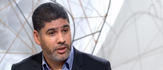 L'islamologue français Rachid Benzine dénonce "l'irrationalité" religieuse (capture d'écran RTS Un)