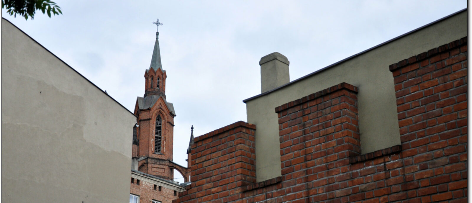 Le clergé polonais accusé de dissimuler des crimes, ici la cathédrale de Kalisz, au centre de la Pologne | © Janos Korom/Flickr/CC BY-SA 2.0