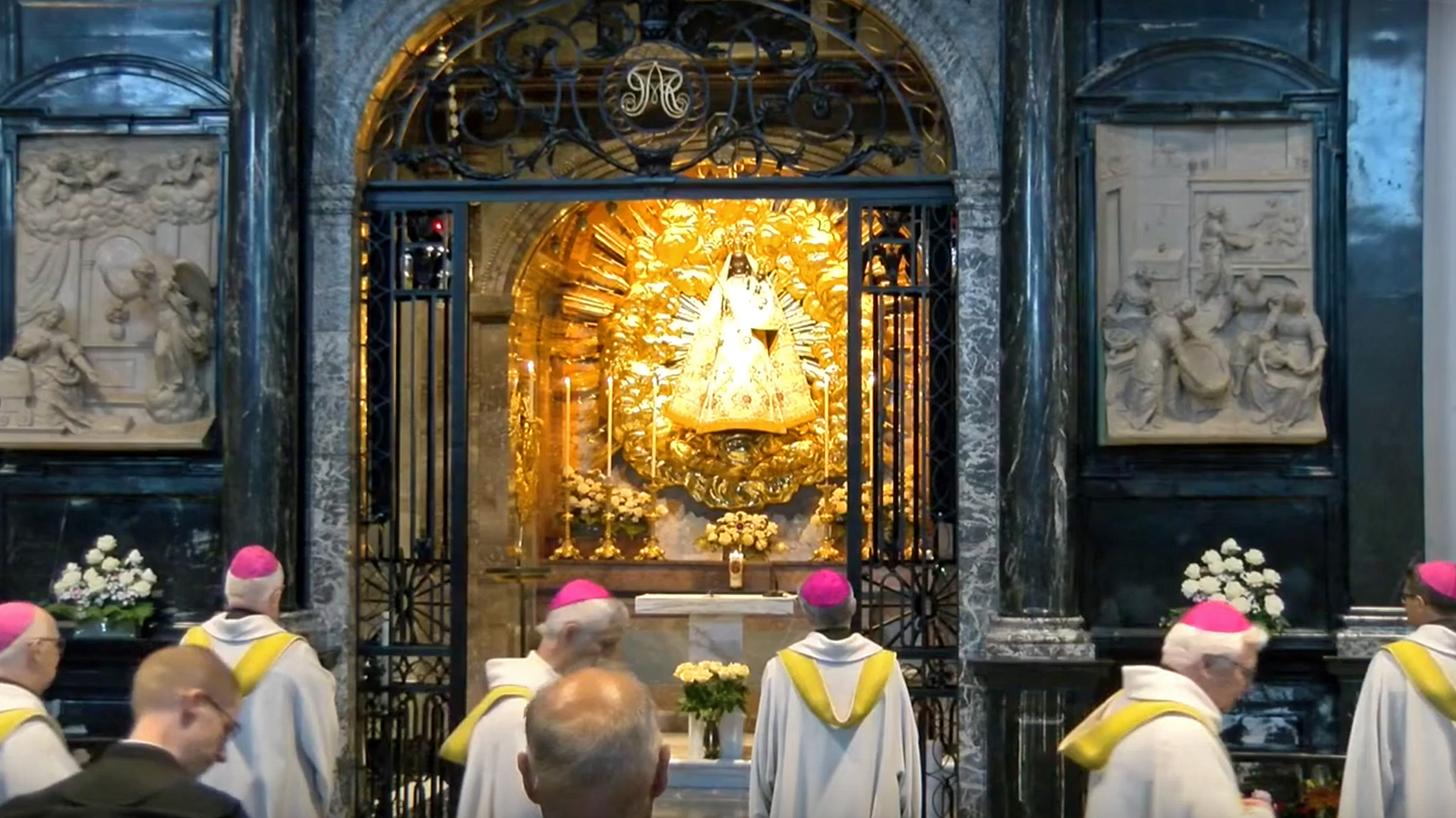 Les membres de la CES ont pris part aux vêpres du 8 juin 2020 avec les moines bénédictins, durant lesquelles la Suisse a été confiée à la bonté de la Mère de Dieu | capture Youtube