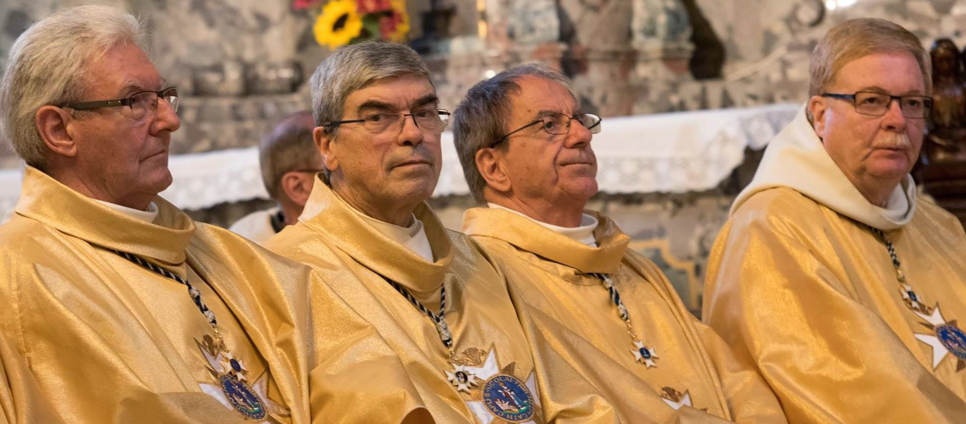 Le chanoine Michel Pillonel en 2016, 2e depuis la gauche | © Chapitre cathédral Saint-Nicolas