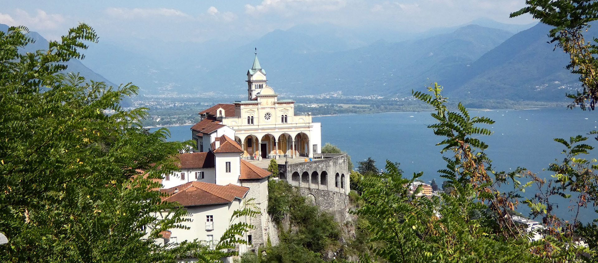 Selon la tradition, ce sanctuaire a été fondé à la suite de l’apparition de la Vierge Marie au frère cordelier Bartolomeo Piatti d’Ivrea | © Davide Pesenti