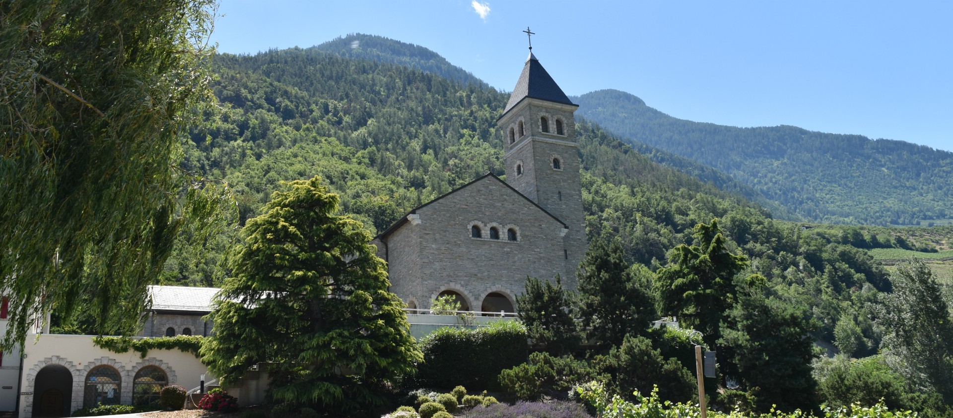 Eglise du séminaire d'Ecône | © Jacques Berset