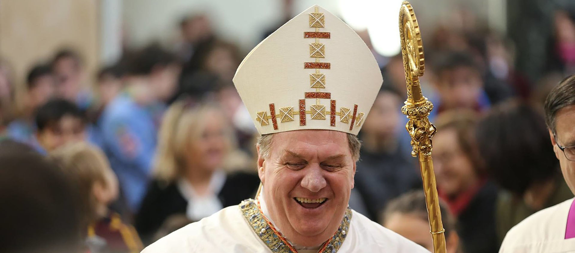 Le cardinal Joseph Tobin ne voit pas de contre-indication pour un vote pro Biden | © Wikimedia Commons