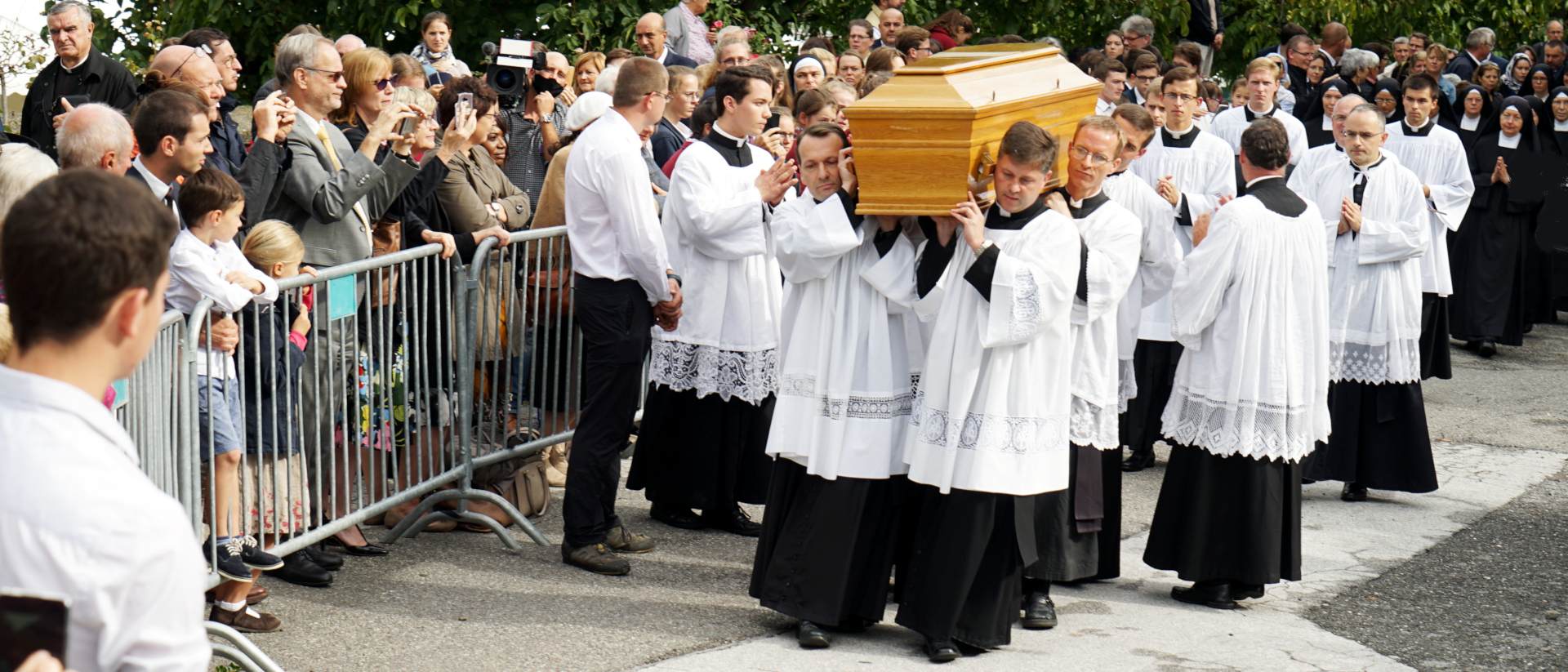 Transfert de la dépouille de Mgr Lefebvre | © Georges Scherrer