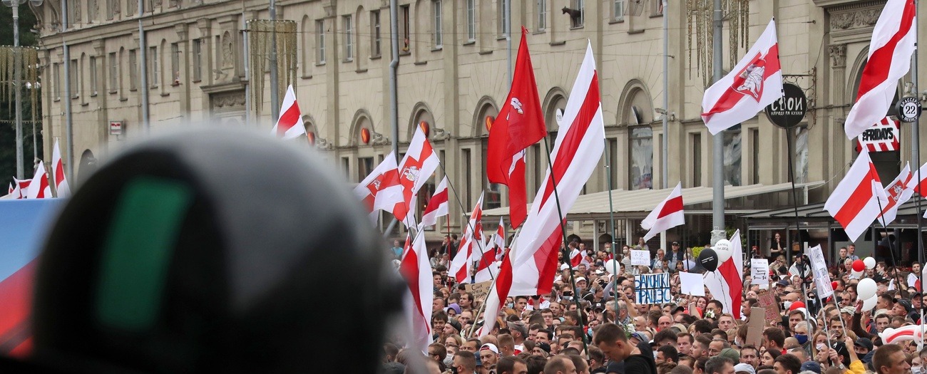 Des dizaines de milliers de Biélorusses manifestent depuis juin 2020 pour demander le départ du président Loukachenko | © KEYSTONE/TASS/Valery Sharifulin