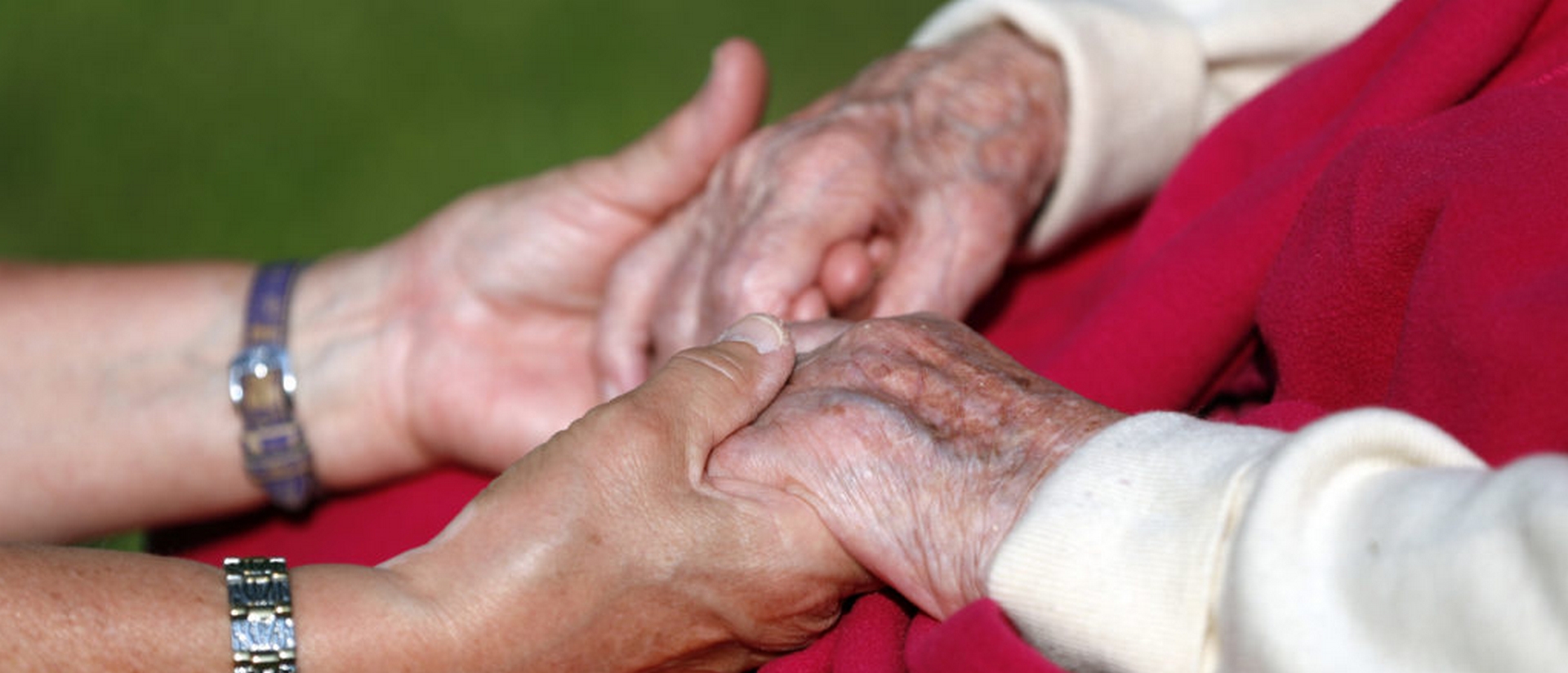 La lettre approuvée par le pape François,  réitère la condamnation de l'euthanasie et du suicide assisté et appelle à un soutien renforcé aux familles des malades et aux travailleurs de la santé. | © Godong