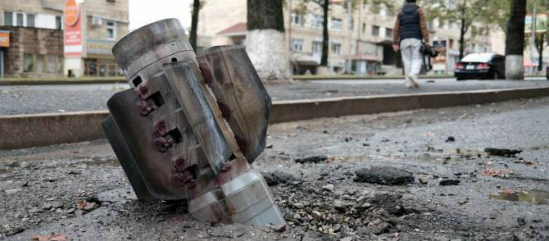 Bombardements azéris sur Stepanakert, capitale du Haut-Karabakh | armenews.com