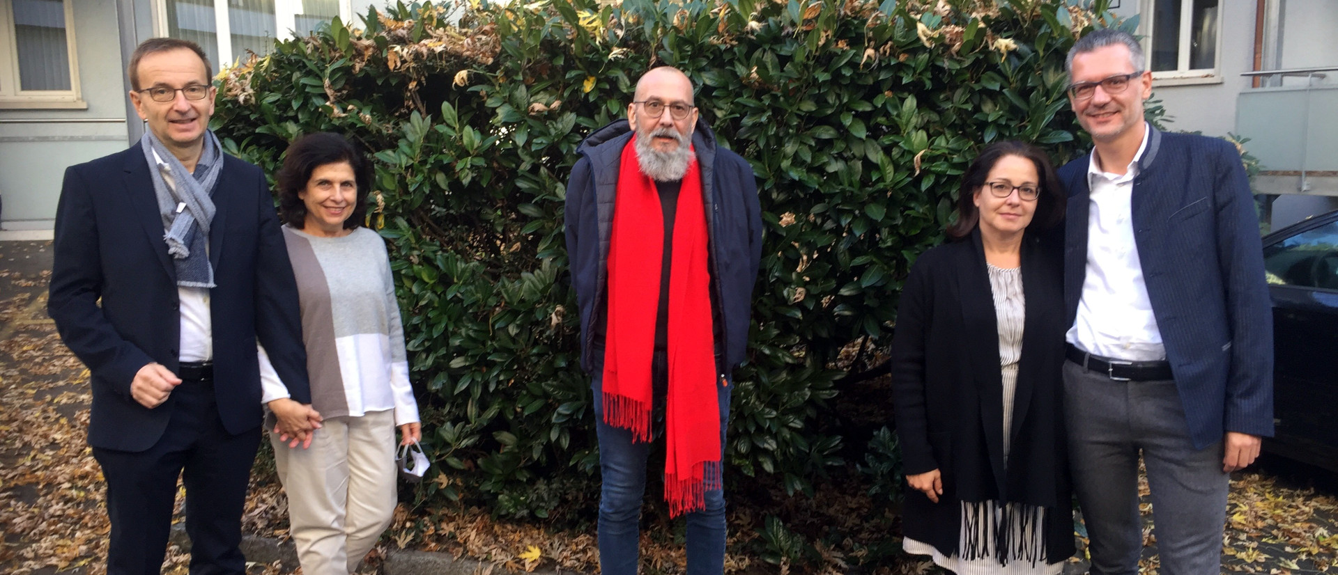 La "communauté dominicaine" de Zurich avec le guide spirituel René Aebischer au centre | © zVg