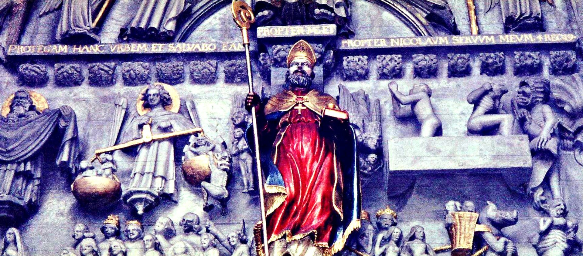 Saint Nicolas sur le portail de la cathédrale de Fribourg | DR