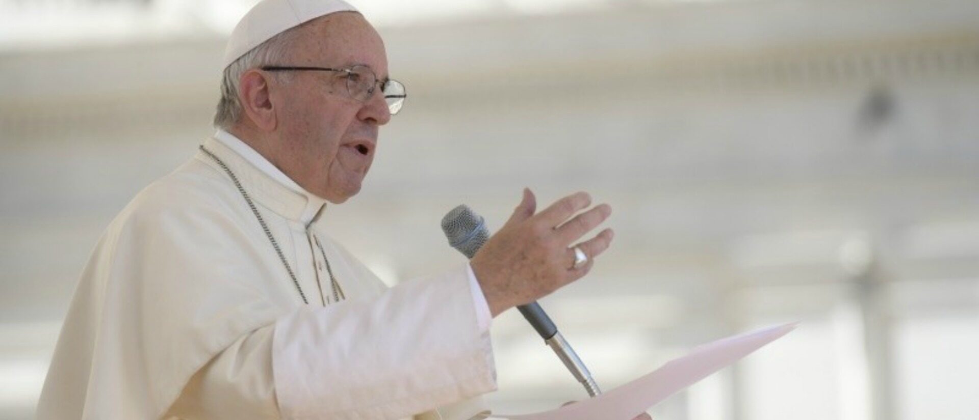 Le pape insiste dans son dernier livre, sur la nécessité de voir le monde avec des yeux nouveaux | © Vatican Media