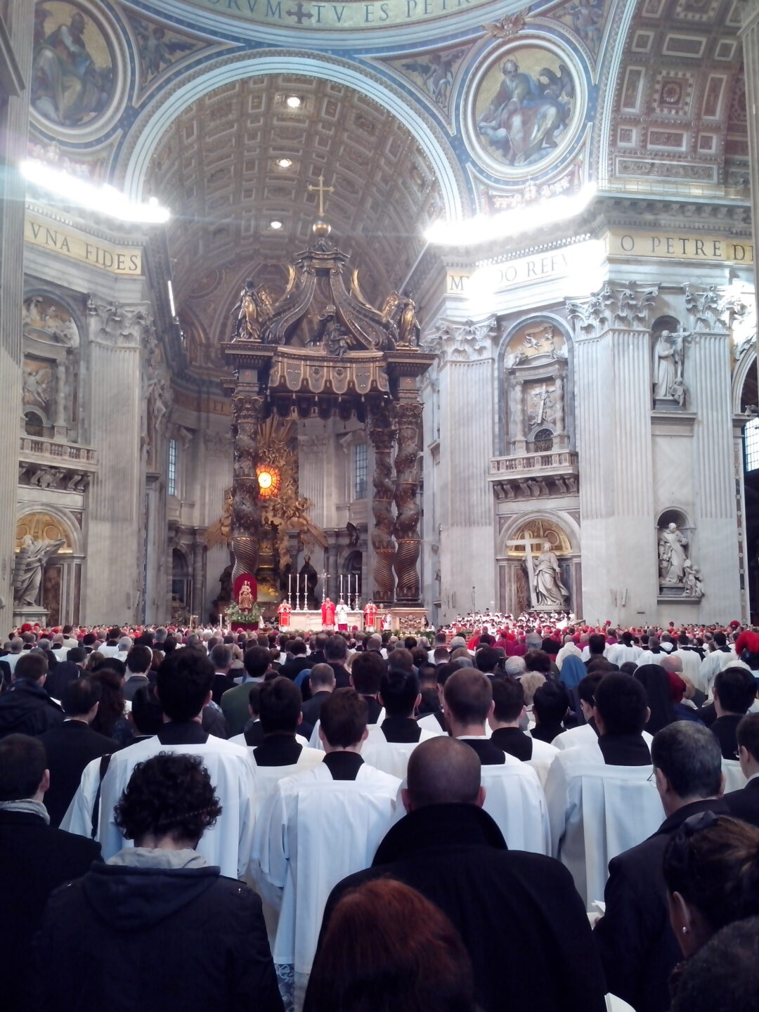 La basilique Saint-Pierre lors de la messe d'ouverture du Conclave, en mars 2013 © Bernard Litzler