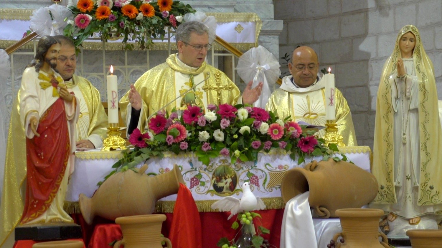 Messe célébrée par le père Francesco Patton au sanctuaire de Cana le 17 janvier 2020 | © vatnews