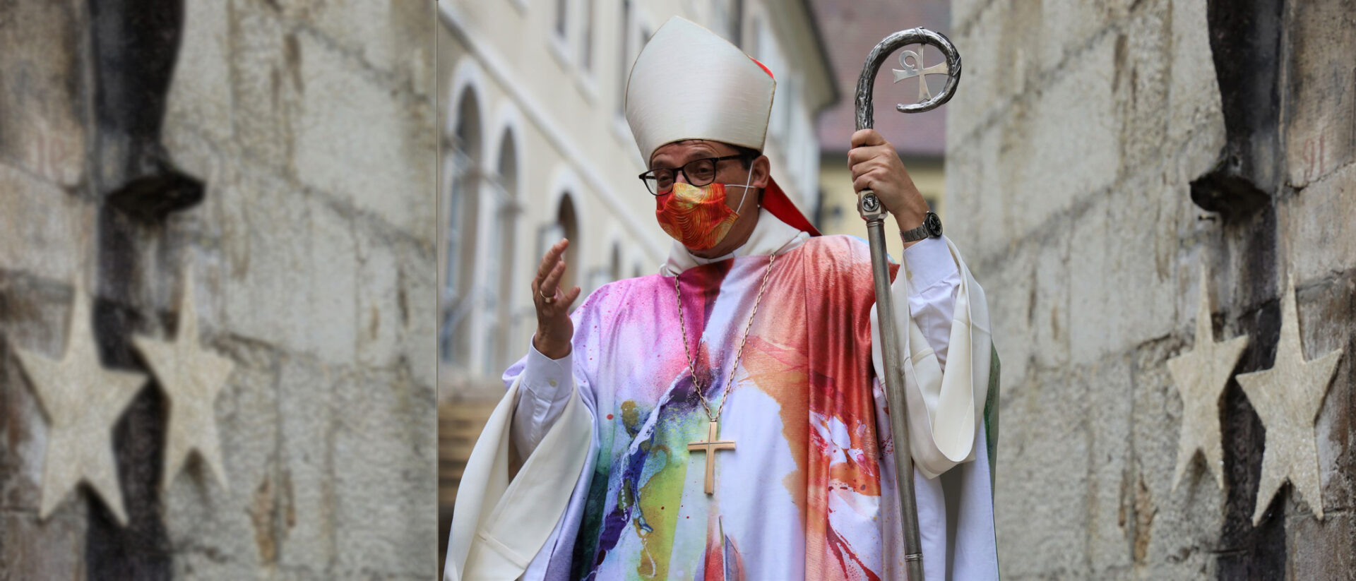 St-Ursanne: Mgr Félix Gmür a l'issu de la fête patronale, le 20 décembre 2020 | © Maxime Nougé, pour le Jura pastoral - montage cath.ch