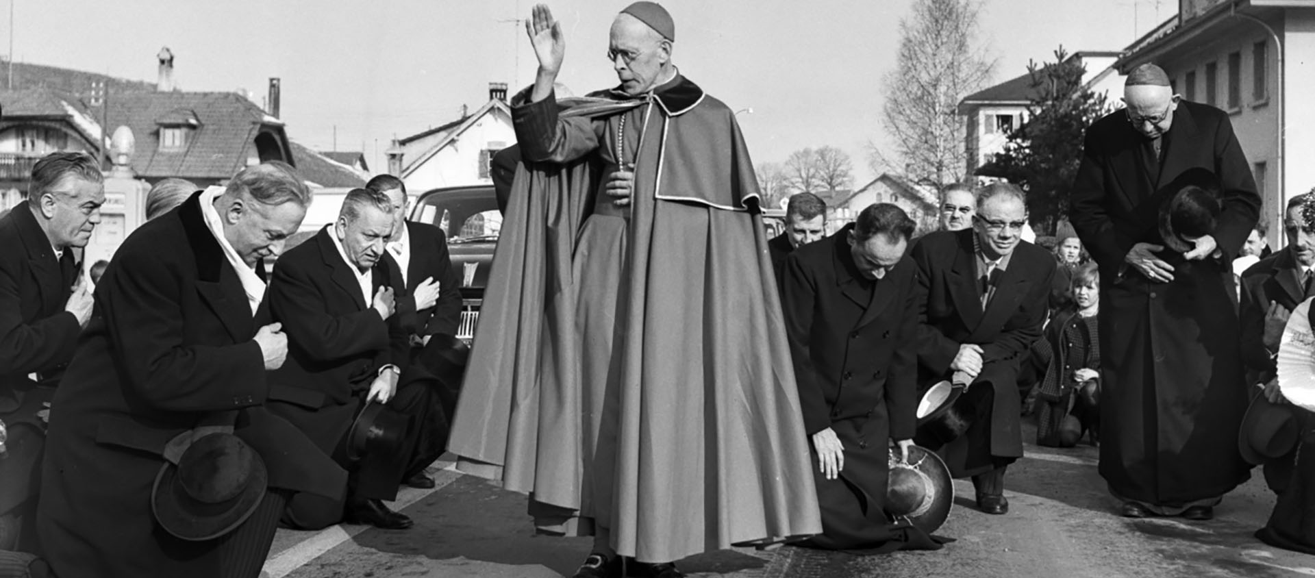 Le cardinal Charles Journet, ici à Fribourg en 1965, entra au grand séminaire de la ville en 1913 | © Keystone/Archives