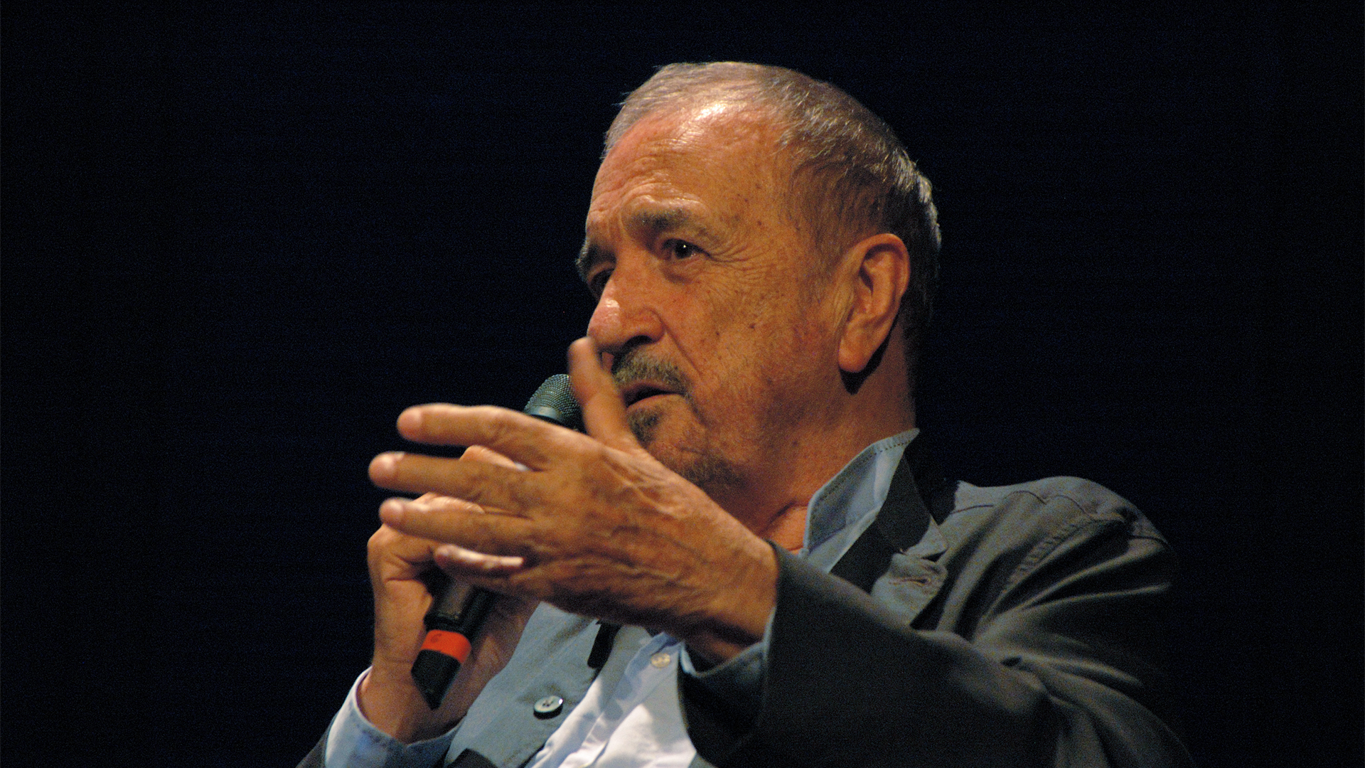 Auteur à succès, Jean-Claude Carrière était un passionné de religions | Wikimedia - Roman Bonnefoy – CC BY-SA 3.0