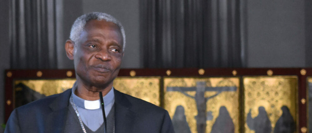 Le cardinal Peter Turkson a rappelé l'urgence d'agir contre le Covid-19 | © Jacques Berset