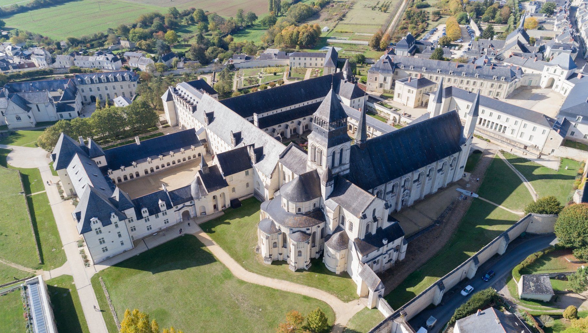 L'Abbaye royale Notre-Dame de Fontevraud est inscrite au patrimoine mondial de l'Unesco depuis l'an 2000 | Conseil général du Pays de Loire