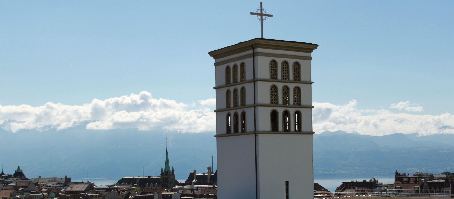 Les Eglises de Suisse invitent leurs paroisses à sonner les cloches des églises en mémoire des victimes du covid-19 en Suisse | © Bernard Litzler