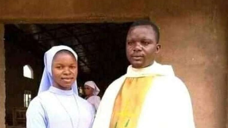 Le Père Ferdinand Fanen Ngugban, avec une religieuse | DR