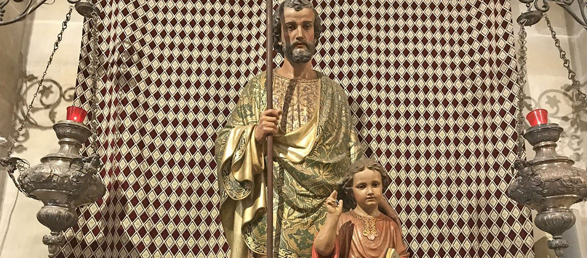 Saint Joseph "gardien du rédempteur", veillant sur son fils Jésus et le regardant grandir jour après jour | DR