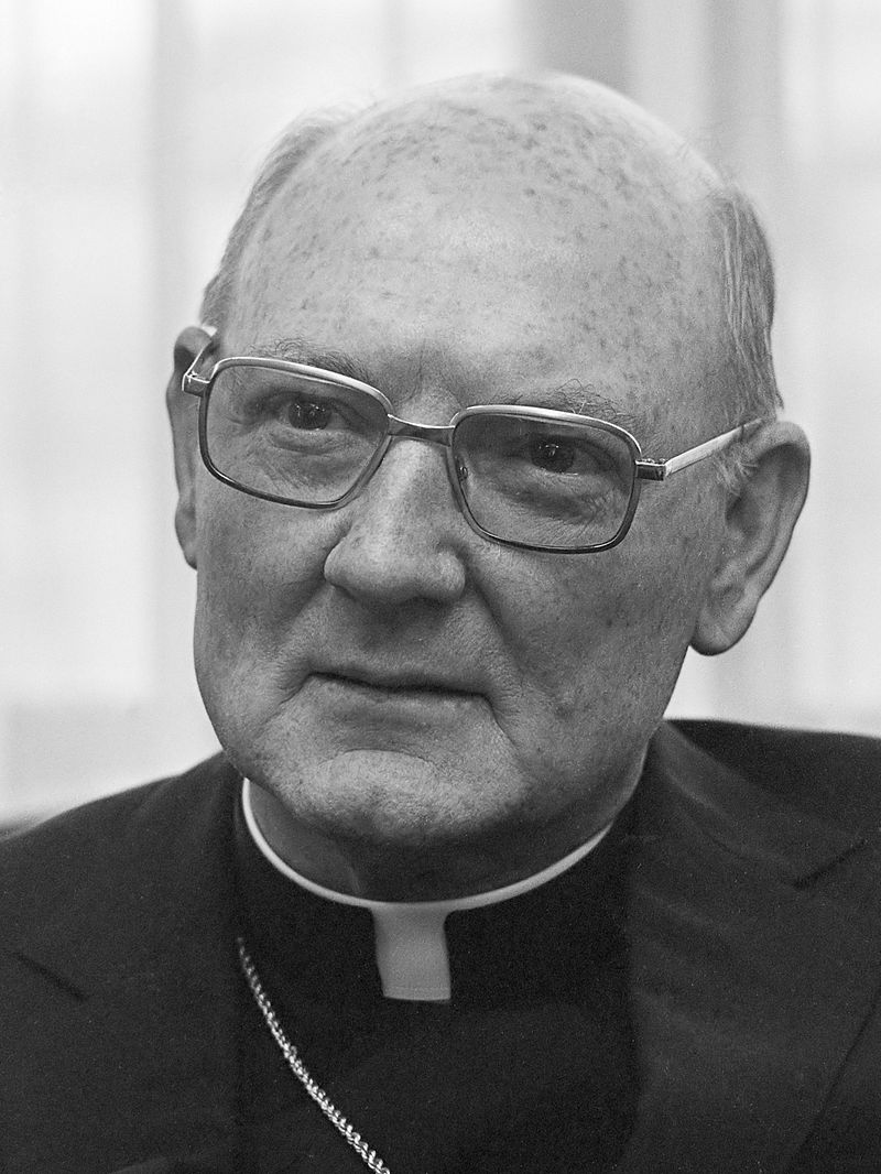 Cardinal Edward Cassidy en 1984| wikipedia