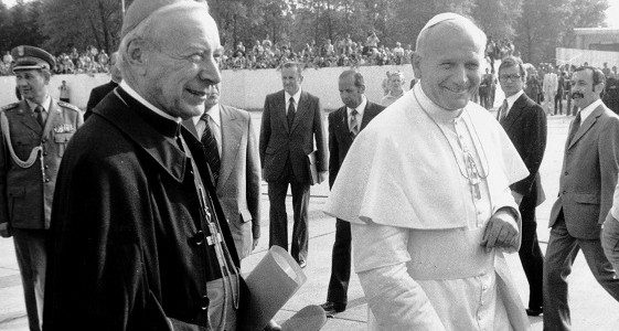 Le cardinal Wyszynski reçoit le pape Jean Paul II en Pologne | wikimedia coomons CC-BY-SA-2.0