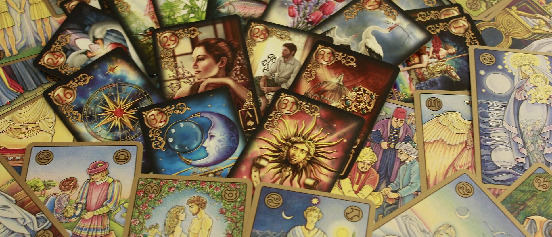 Les cartes de divination connaissent un engouement chez les jeunes | © Glegle/Pixabay