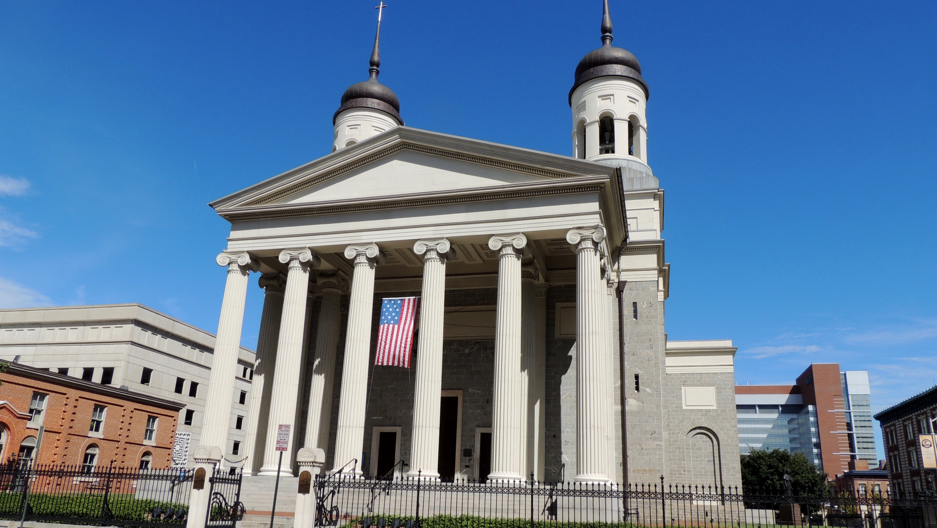 La cathédrale Notre-Dame de l'Assomption à Baltimore est la première des Etats-Unis | wikimedia commons CC-BY-SY-2.0 
