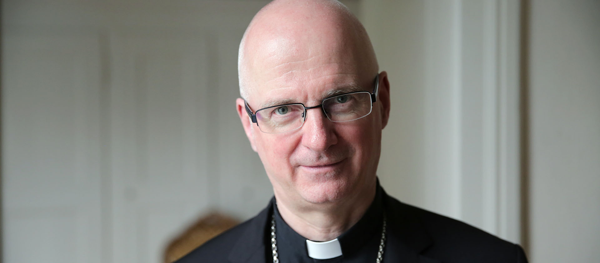 Fribourg le 20 mai 2021. Mgr Charles Morerod reçoit cath.ch à l'évêché | © Bernard Hallet