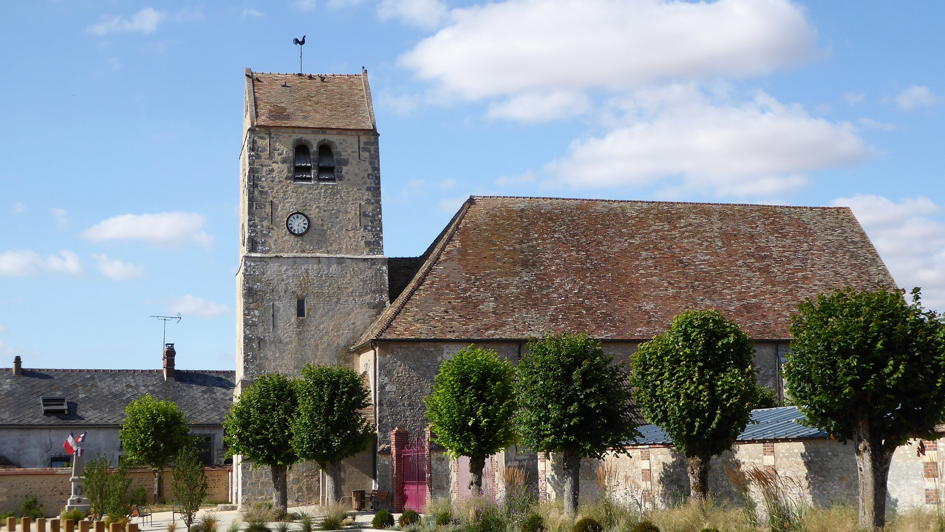 L'église St-Sulpice de Châtenay, en Eure-et-Loir | wikimedia commons CC-BY-SA-2.0