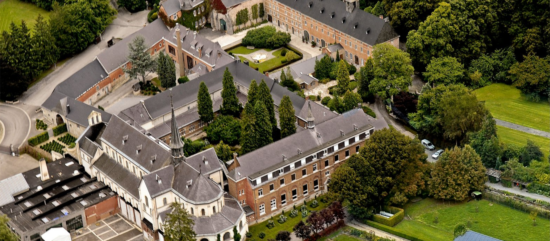 Les moines de l'abbaye de Saint-Rémy, à Rochefort, gardent leur source d'eau | © Abbaye de Saint-Rémy