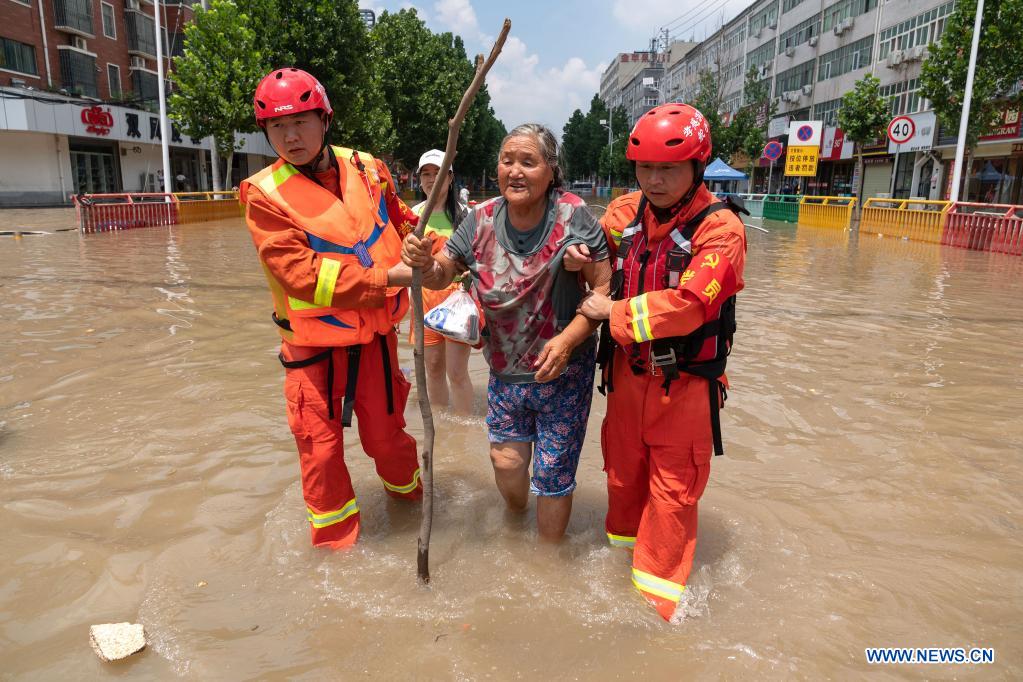 Inondations dans la ville de Baisha, dans la province centrale du Henan | © Xinhua/Cai Yang 